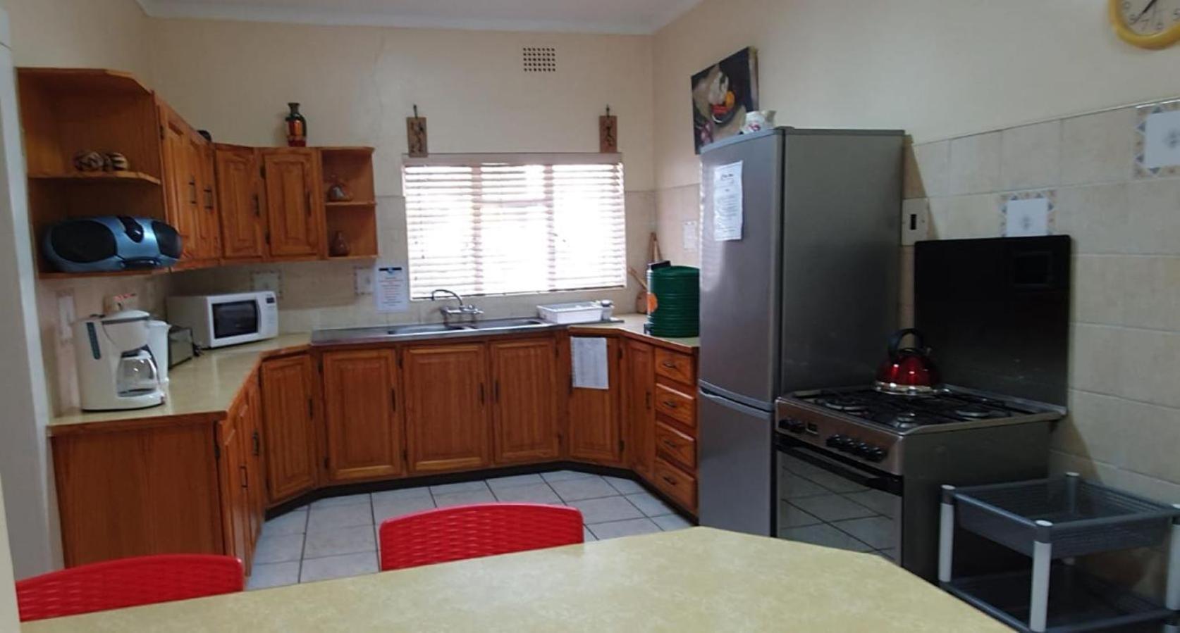 Chez Nous Bed And Breakfast & Self Catering Дънди Екстериор снимка