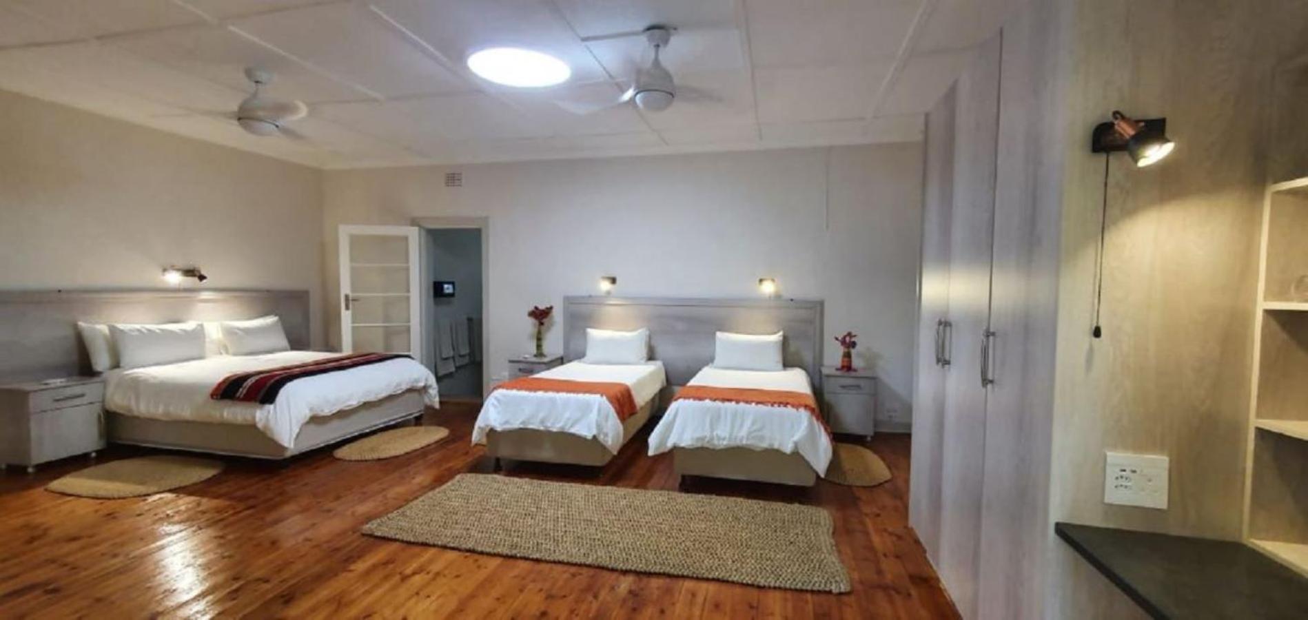 Chez Nous Bed And Breakfast & Self Catering Дънди Екстериор снимка