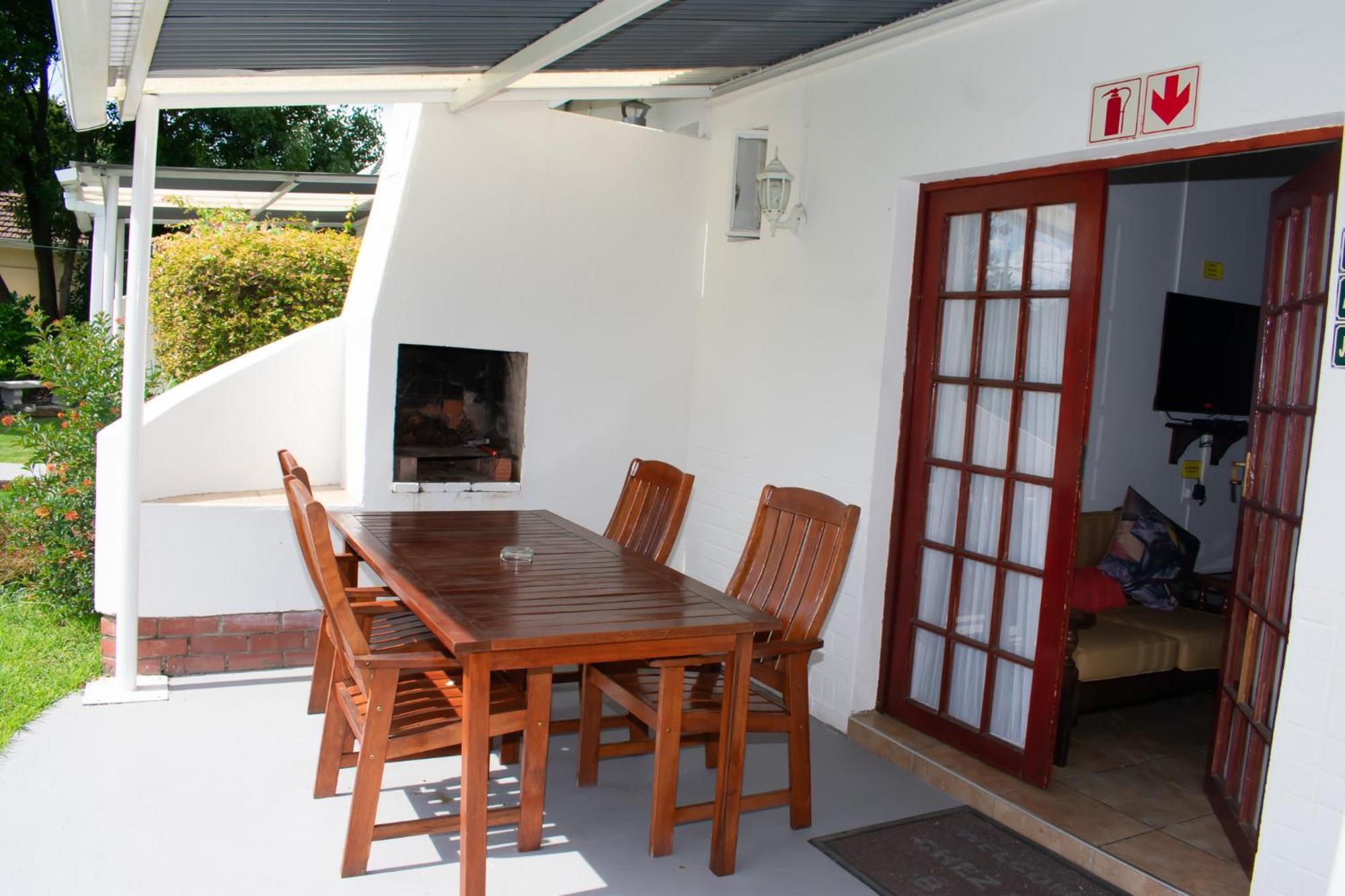 Chez Nous Bed And Breakfast & Self Catering Дънди Екстериор снимка